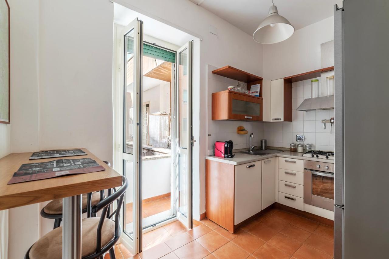 Rione Prati Comfy Apartment Рим Екстер'єр фото